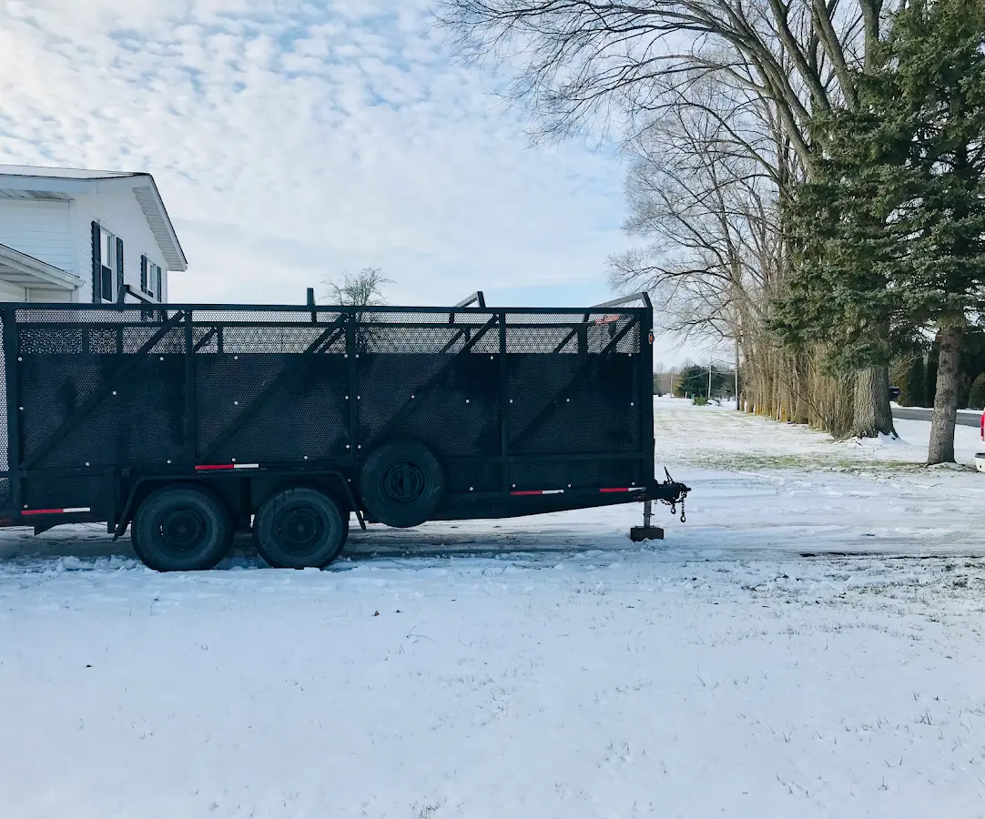 3 Yard Dumpster Rental in Orangeville, MI